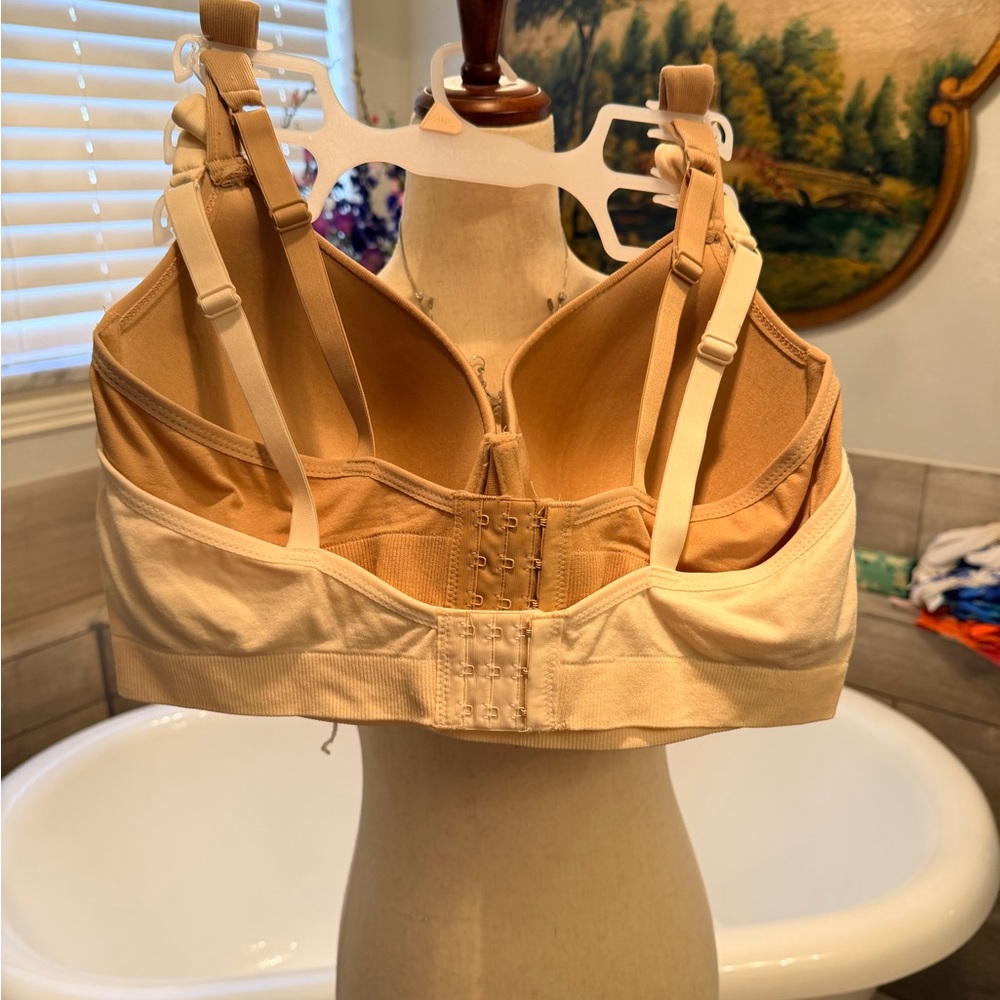 Brand new Danskin Women's Two Bras comfy & supportive for work outs/ running - Picture 5 of 7